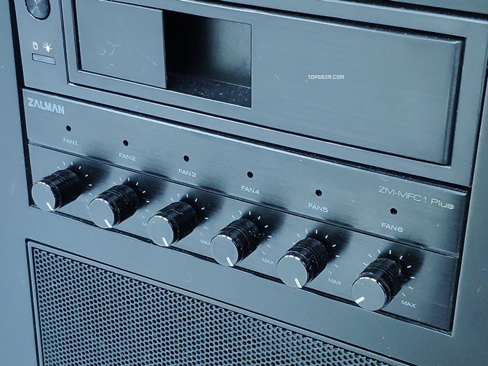 잘만 ZM-MFC1 Plus 팬 컨트롤러 스펙 및 후기