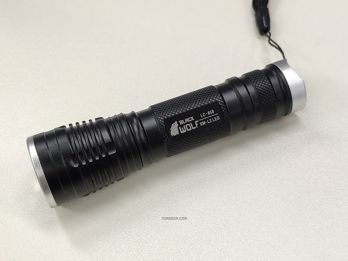 블랙울프 LC-858 L2 줌라이트 랜턴 스펙 및 후기